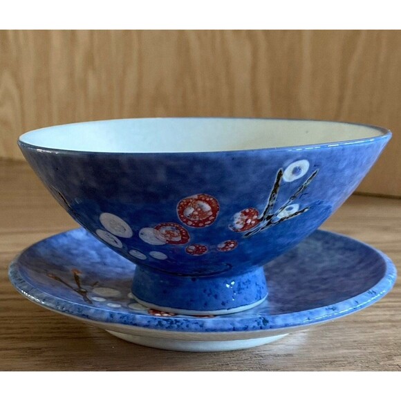 Asian bowl hand painted flowers footed bowl Japanese style. - Picture 9 of 10